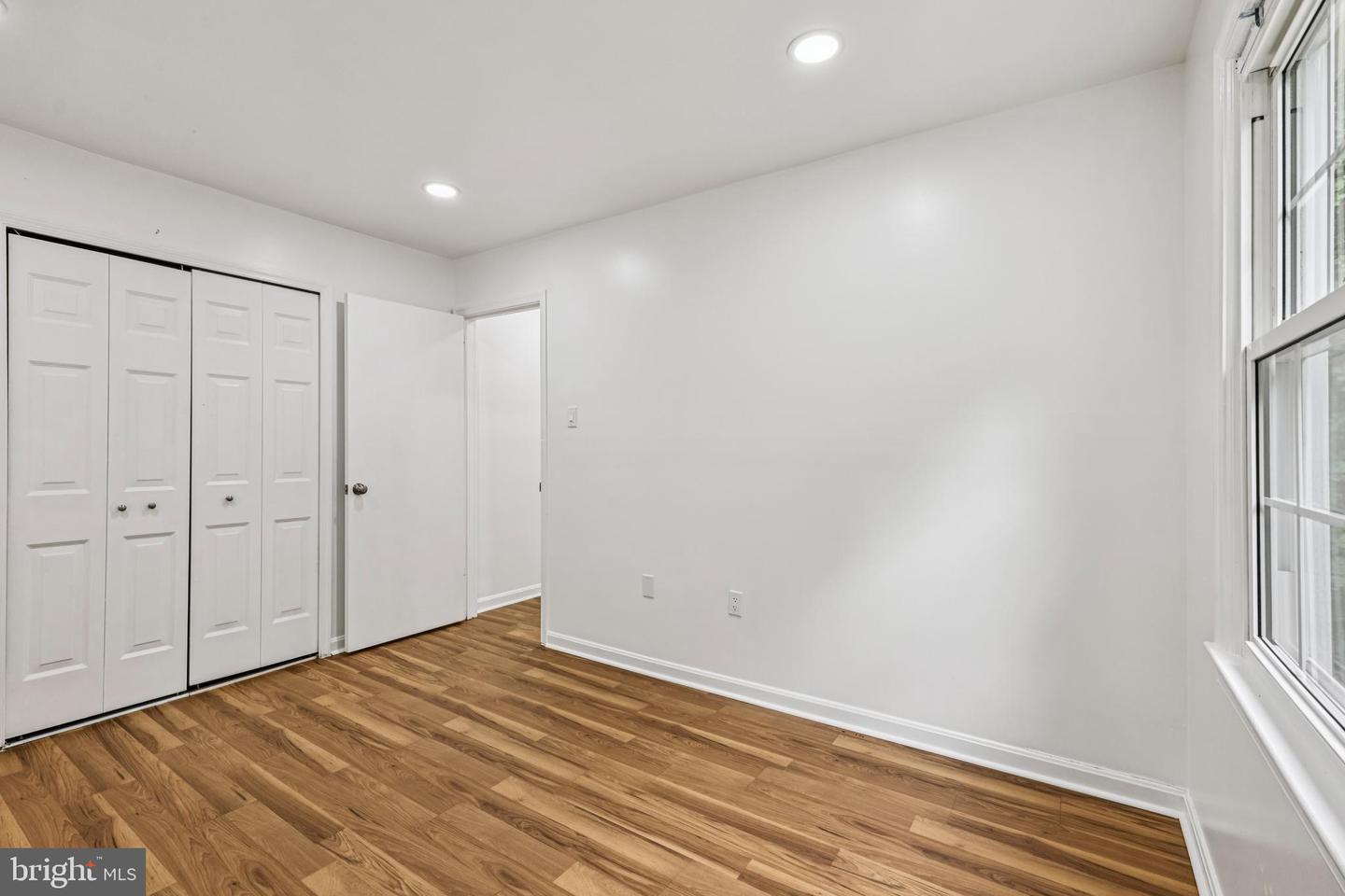 6312 TEAKWOOD CT, BURKE, Virginia 22015, 4 Bedrooms Bedrooms, 8 Rooms Rooms,3 BathroomsBathrooms,Residential,For sale,6312 TEAKWOOD CT,VAFX2260546 MLS # VAFX2260546
