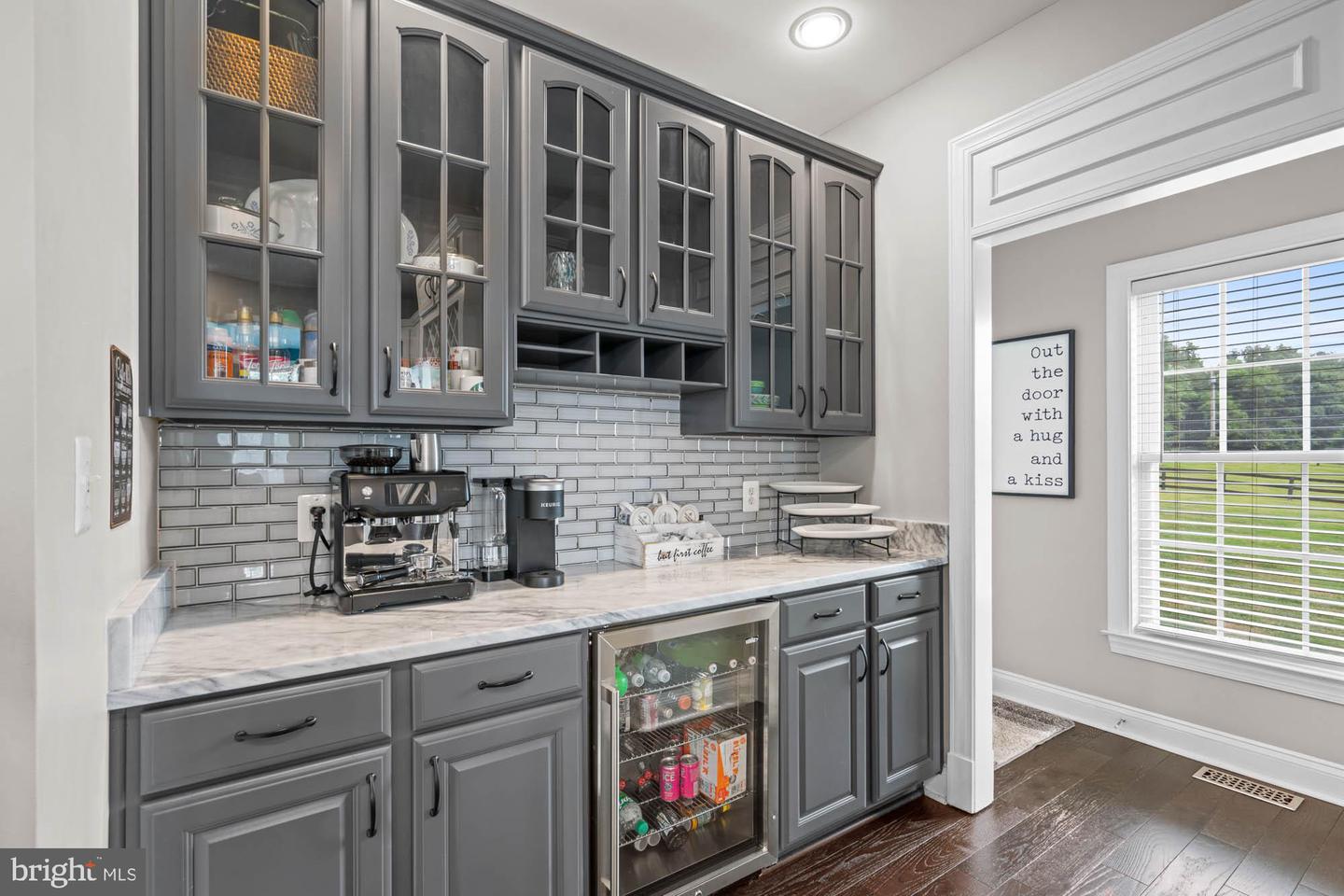 9163 OLD WATERLOO RD, WARRENTON, Virginia 20186, 5 Bedrooms Bedrooms, ,4 BathroomsBathrooms,Residential,For sale,9163 OLD WATERLOO RD,VAFQ2017884 MLS # VAFQ2017884
