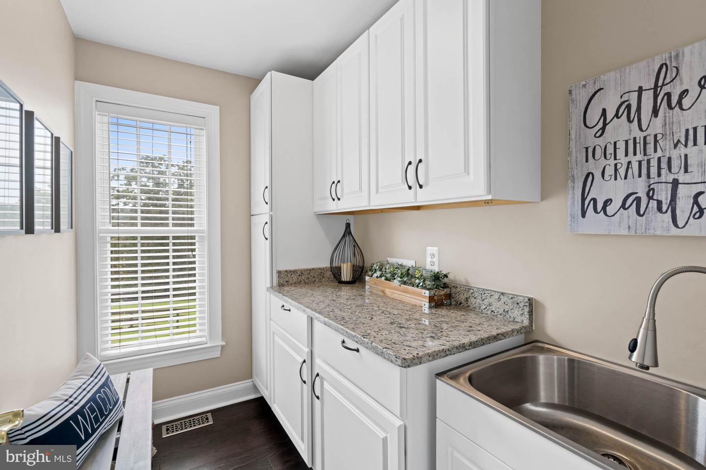 9163 OLD WATERLOO RD, WARRENTON, Virginia 20186, 5 Bedrooms Bedrooms, ,4 BathroomsBathrooms,Residential,For sale,9163 OLD WATERLOO RD,VAFQ2017884 MLS # VAFQ2017884