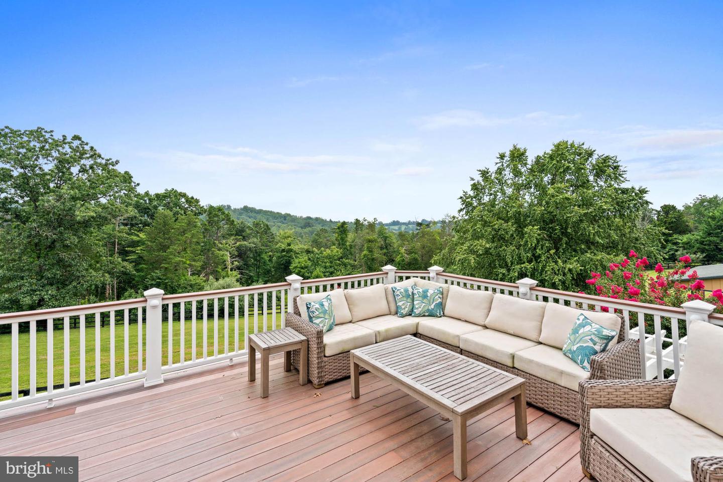9163 OLD WATERLOO RD, WARRENTON, Virginia 20186, 5 Bedrooms Bedrooms, ,4 BathroomsBathrooms,Residential,For sale,9163 OLD WATERLOO RD,VAFQ2017884 MLS # VAFQ2017884