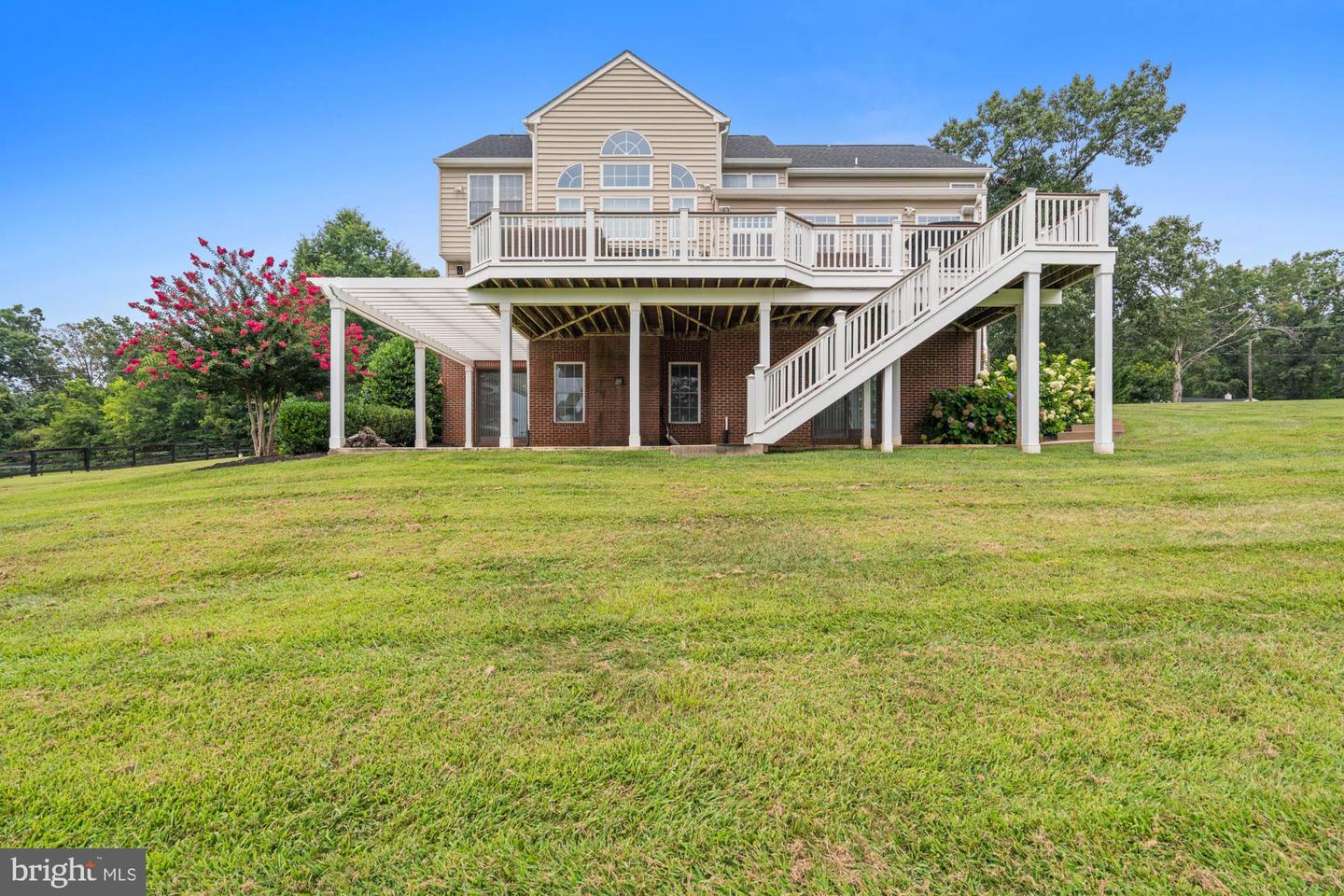 9163 OLD WATERLOO RD, WARRENTON, Virginia 20186, 5 Bedrooms Bedrooms, ,4 BathroomsBathrooms,Residential,For sale,9163 OLD WATERLOO RD,VAFQ2017884 MLS # VAFQ2017884