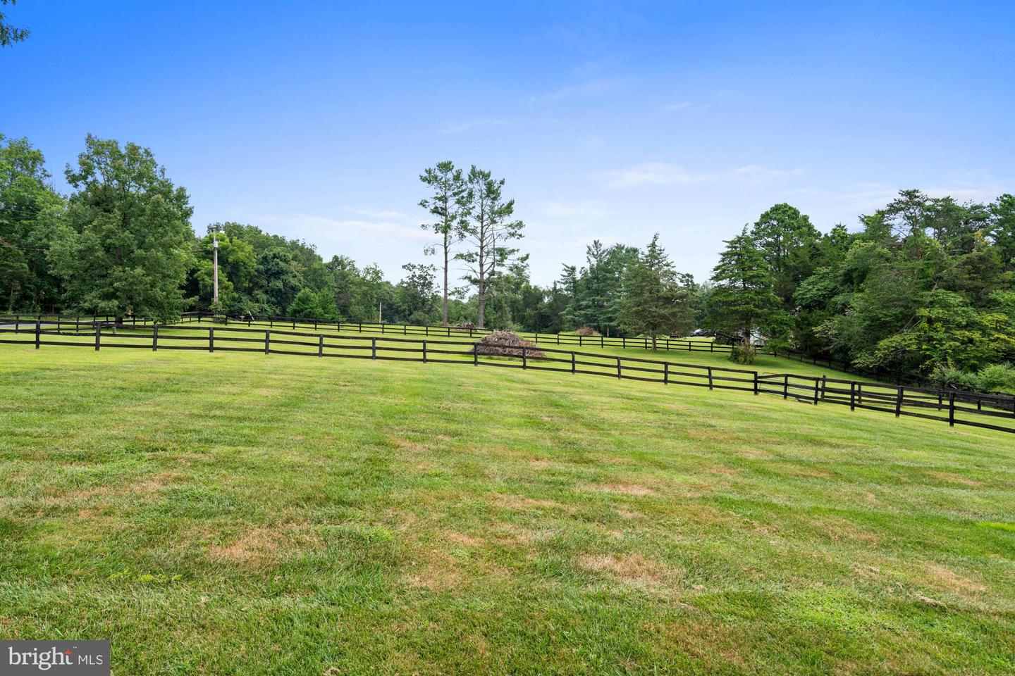 9163 OLD WATERLOO RD, WARRENTON, Virginia 20186, 5 Bedrooms Bedrooms, ,4 BathroomsBathrooms,Residential,For sale,9163 OLD WATERLOO RD,VAFQ2017884 MLS # VAFQ2017884