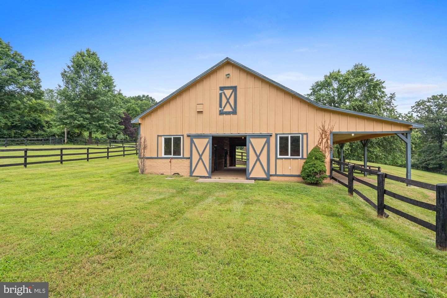 9163 OLD WATERLOO RD, WARRENTON, Virginia 20186, 5 Bedrooms Bedrooms, ,4 BathroomsBathrooms,Residential,For sale,9163 OLD WATERLOO RD,VAFQ2017884 MLS # VAFQ2017884