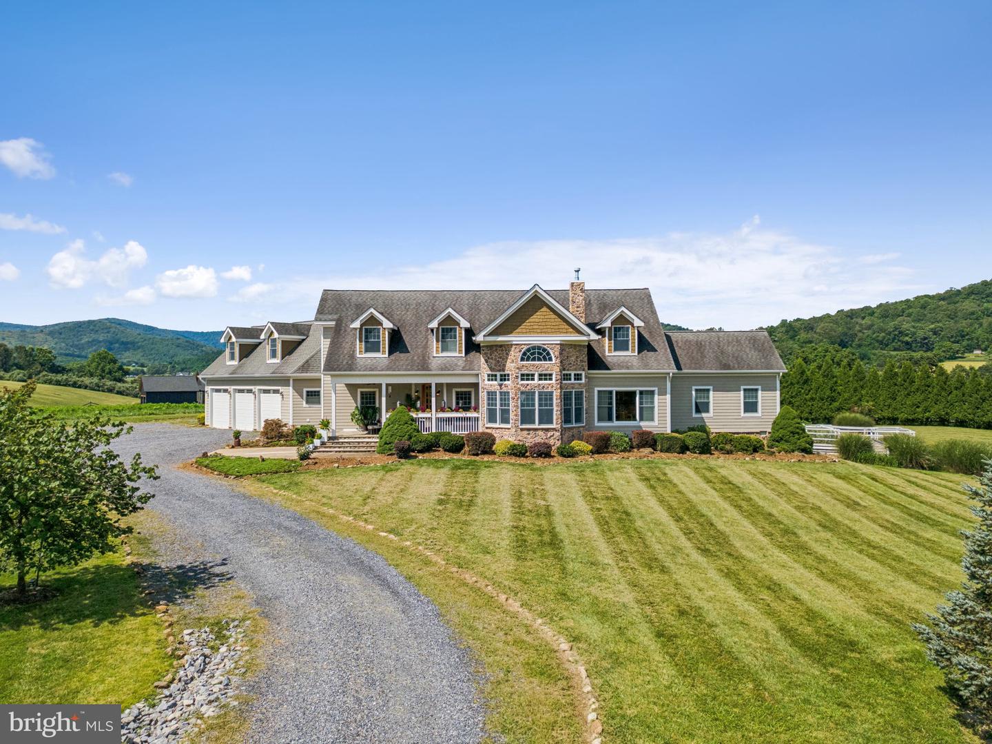 710 BOYDS MILL LN, BENTONVILLE, Virginia 22610, 4 Bedrooms Bedrooms, ,4 BathroomsBathrooms,Residential,For sale,710 BOYDS MILL LN,VAWR2011940 MLS # VAWR2011940