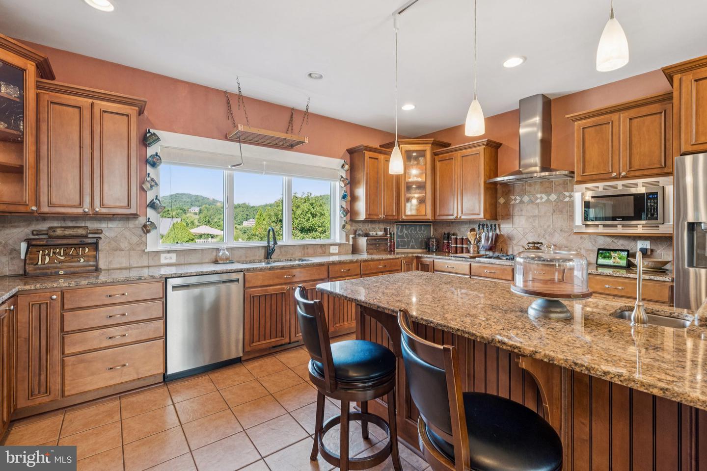 710 BOYDS MILL LN, BENTONVILLE, Virginia 22610, 4 Bedrooms Bedrooms, ,4 BathroomsBathrooms,Residential,For sale,710 BOYDS MILL LN,VAWR2011940 MLS # VAWR2011940