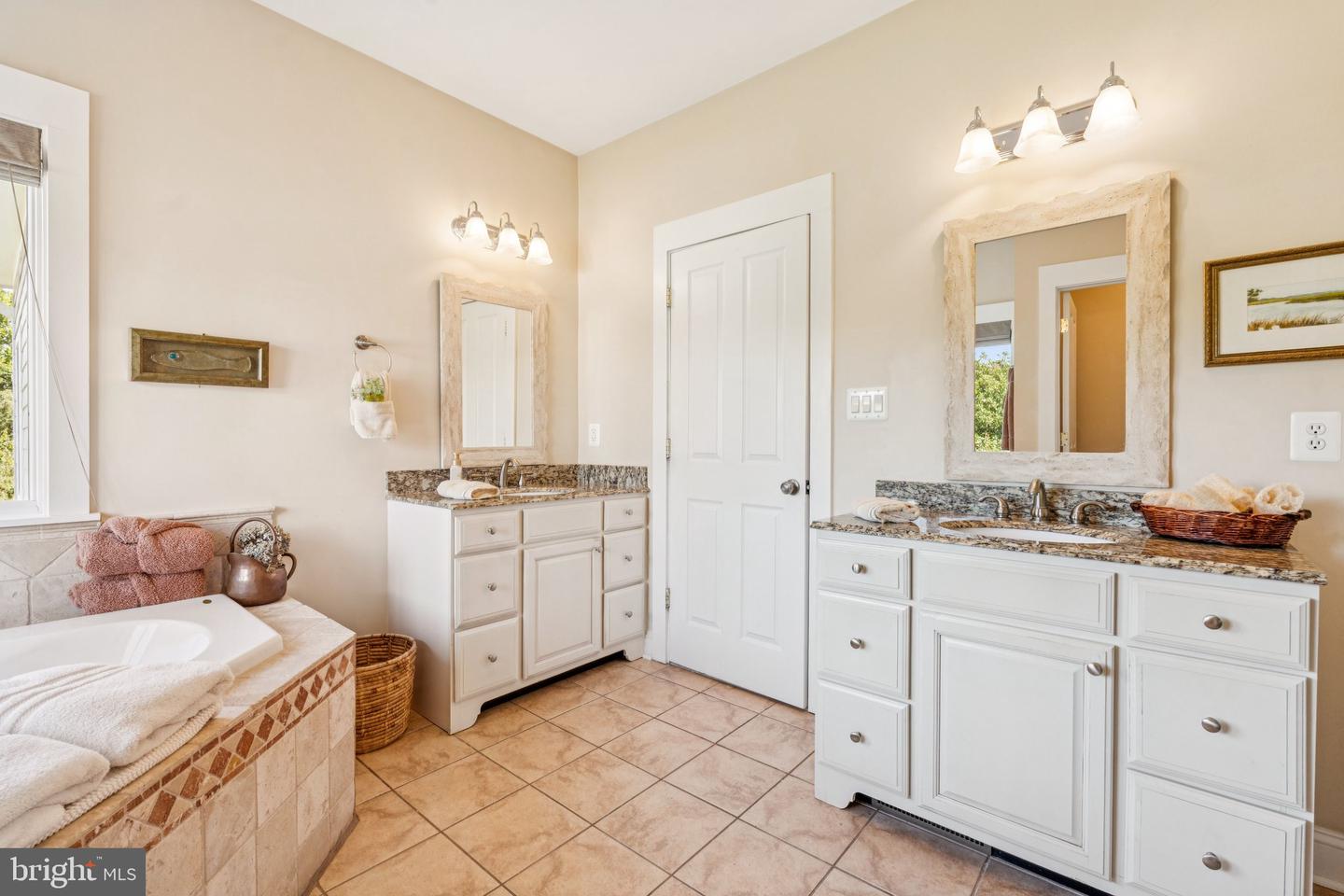 710 BOYDS MILL LN, BENTONVILLE, Virginia 22610, 4 Bedrooms Bedrooms, ,4 BathroomsBathrooms,Residential,For sale,710 BOYDS MILL LN,VAWR2011940 MLS # VAWR2011940