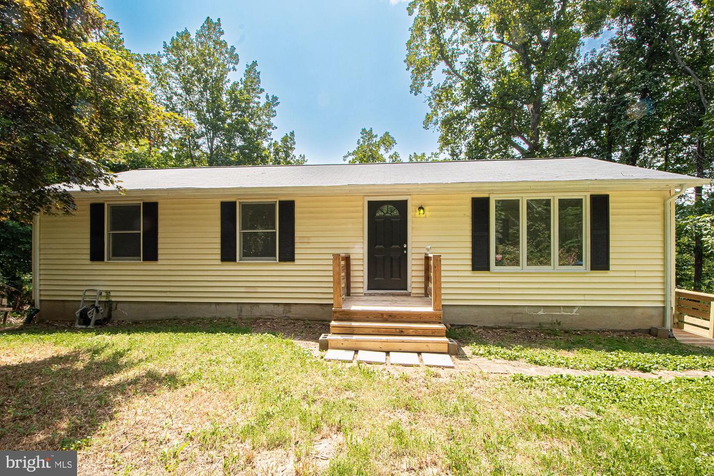 302 SUMMIT POINT DR, FRONT ROYAL, Virginia 22630, 3 Bedrooms Bedrooms, ,2 BathroomsBathrooms,Residential,For sale,302 SUMMIT POINT DR,VAWR2011942 MLS # VAWR2011942