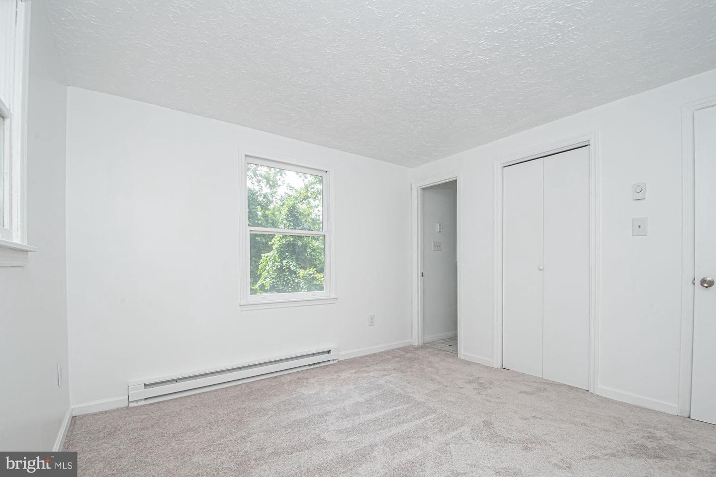 302 SUMMIT POINT DR, FRONT ROYAL, Virginia 22630, 3 Bedrooms Bedrooms, ,2 BathroomsBathrooms,Residential,For sale,302 SUMMIT POINT DR,VAWR2011942 MLS # VAWR2011942
