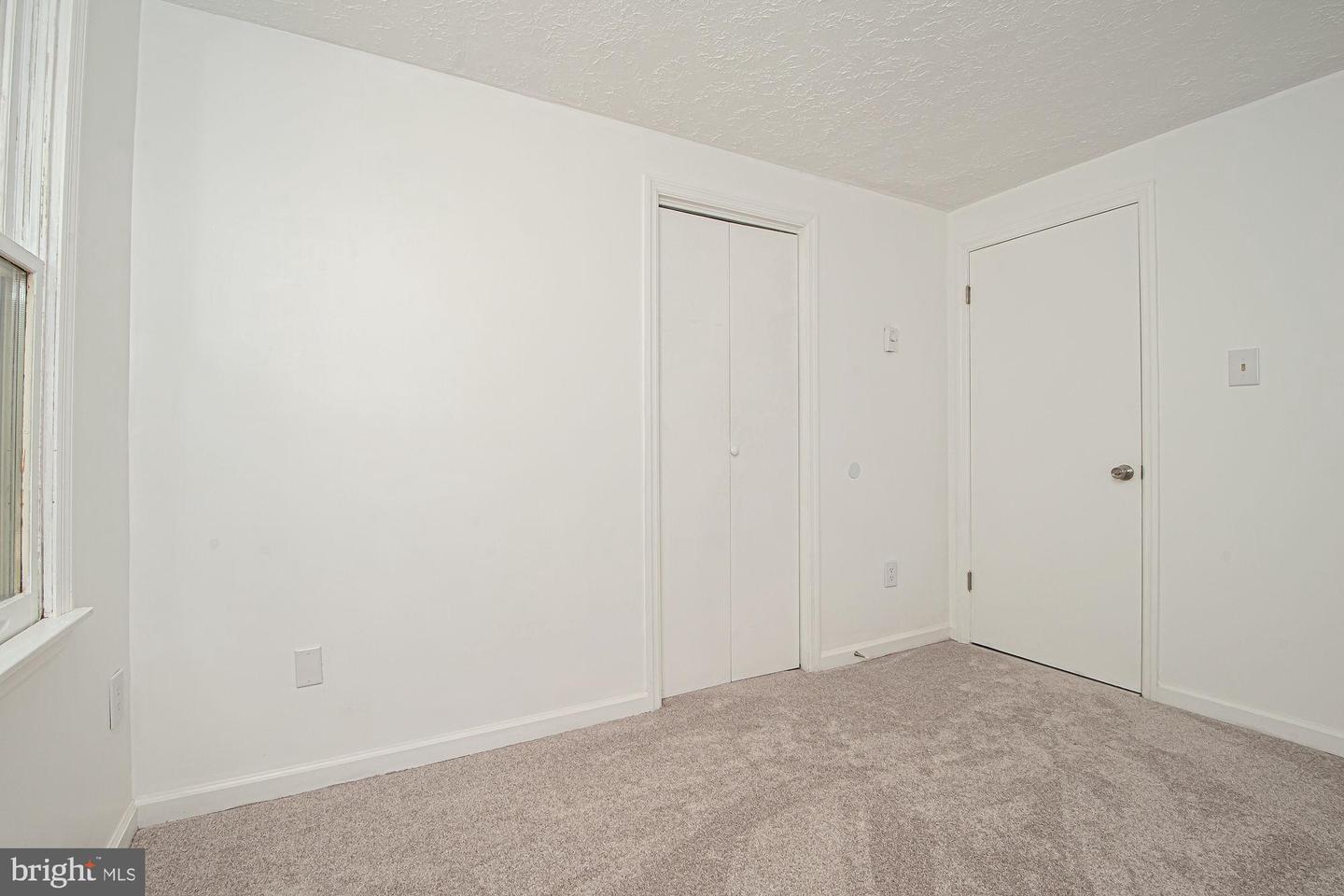 302 SUMMIT POINT DR, FRONT ROYAL, Virginia 22630, 3 Bedrooms Bedrooms, ,2 BathroomsBathrooms,Residential,For sale,302 SUMMIT POINT DR,VAWR2011942 MLS # VAWR2011942