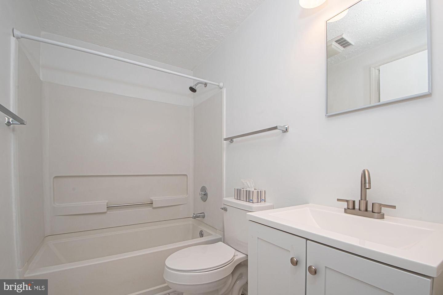 302 SUMMIT POINT DR, FRONT ROYAL, Virginia 22630, 3 Bedrooms Bedrooms, ,2 BathroomsBathrooms,Residential,For sale,302 SUMMIT POINT DR,VAWR2011942 MLS # VAWR2011942