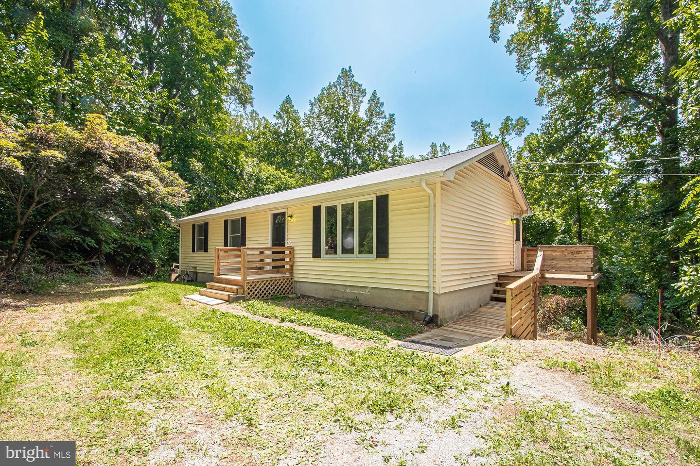 302 SUMMIT POINT DR, FRONT ROYAL, Virginia 22630, 3 Bedrooms Bedrooms, ,2 BathroomsBathrooms,Residential,For sale,302 SUMMIT POINT DR,VAWR2011942 MLS # VAWR2011942