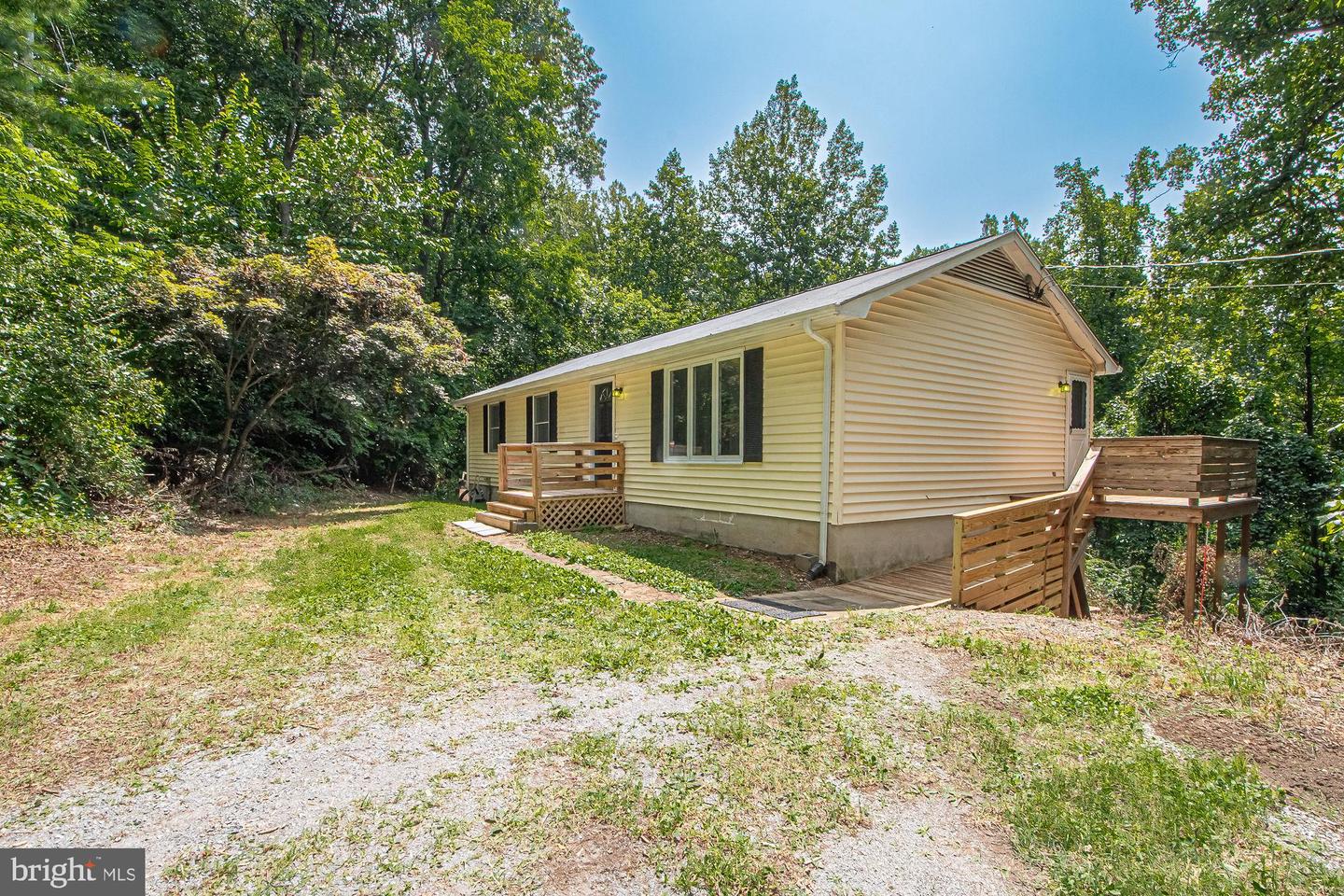 302 SUMMIT POINT DR, FRONT ROYAL, Virginia 22630, 3 Bedrooms Bedrooms, ,2 BathroomsBathrooms,Residential,For sale,302 SUMMIT POINT DR,VAWR2011942 MLS # VAWR2011942
