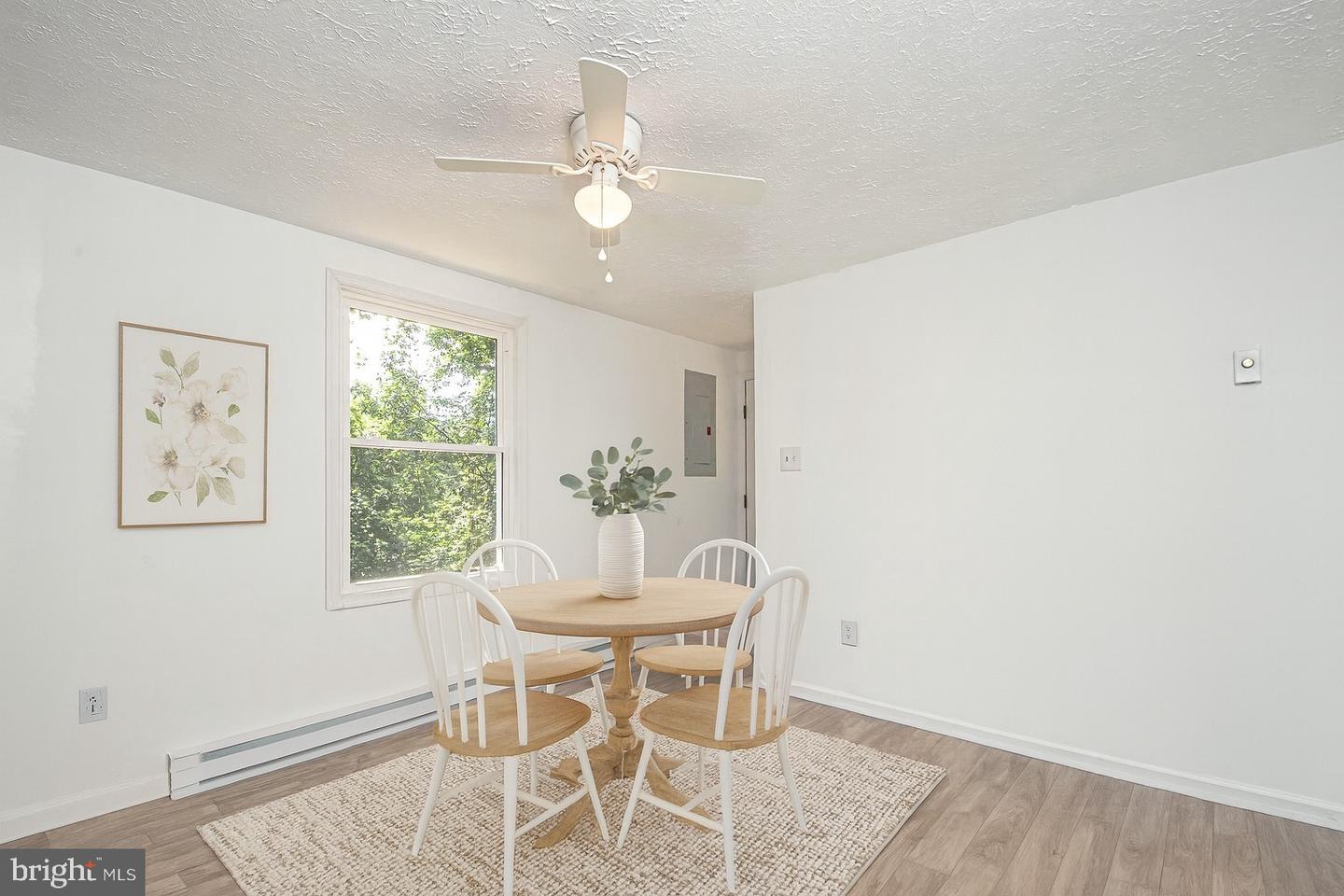 302 SUMMIT POINT DR, FRONT ROYAL, Virginia 22630, 3 Bedrooms Bedrooms, ,2 BathroomsBathrooms,Residential,For sale,302 SUMMIT POINT DR,VAWR2011942 MLS # VAWR2011942