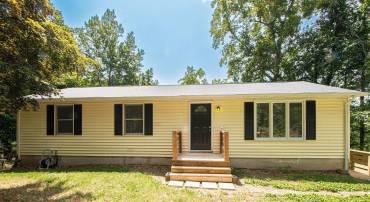 302 SUMMIT POINT DR, FRONT ROYAL, Virginia 22630, 3 Bedrooms Bedrooms, ,2 BathroomsBathrooms,Residential,For sale,302 SUMMIT POINT DR,VAWR2011942 MLS # VAWR2011942