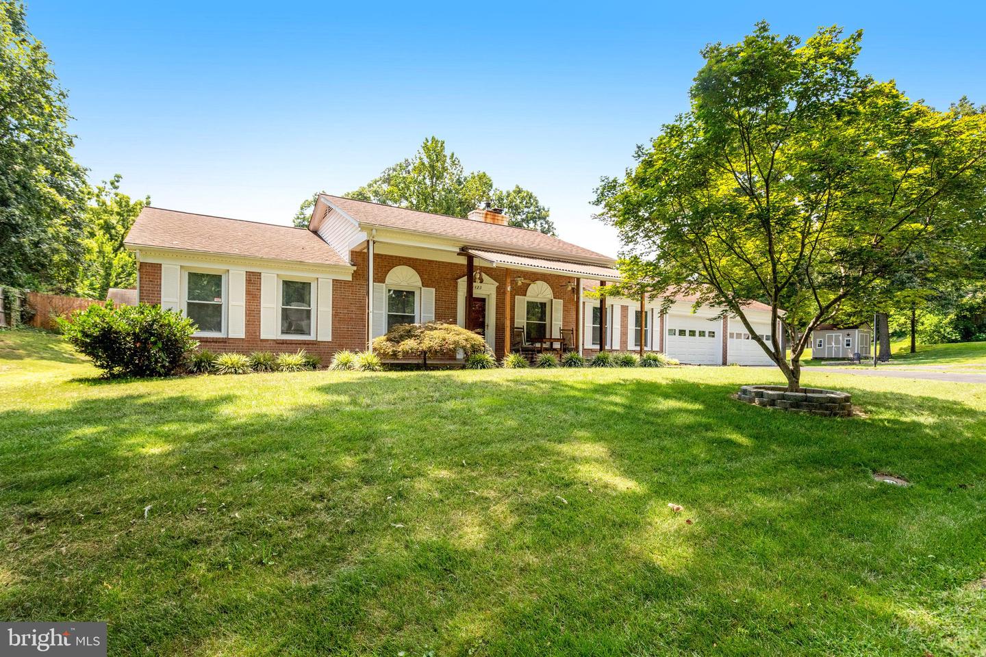 1423 FOREST LN, WOODBRIDGE, Virginia 22191, 3 Bedrooms Bedrooms, ,2 BathroomsBathrooms,Residential,For sale,1423 FOREST LN,VAPW2101302 MLS # VAPW2101302
