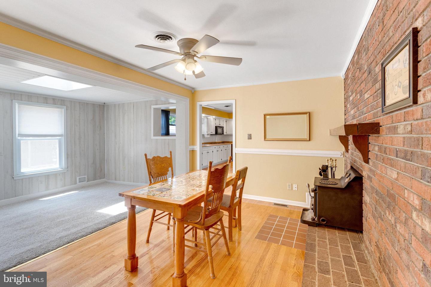1423 FOREST LN, WOODBRIDGE, Virginia 22191, 3 Bedrooms Bedrooms, ,2 BathroomsBathrooms,Residential,For sale,1423 FOREST LN,VAPW2101302 MLS # VAPW2101302