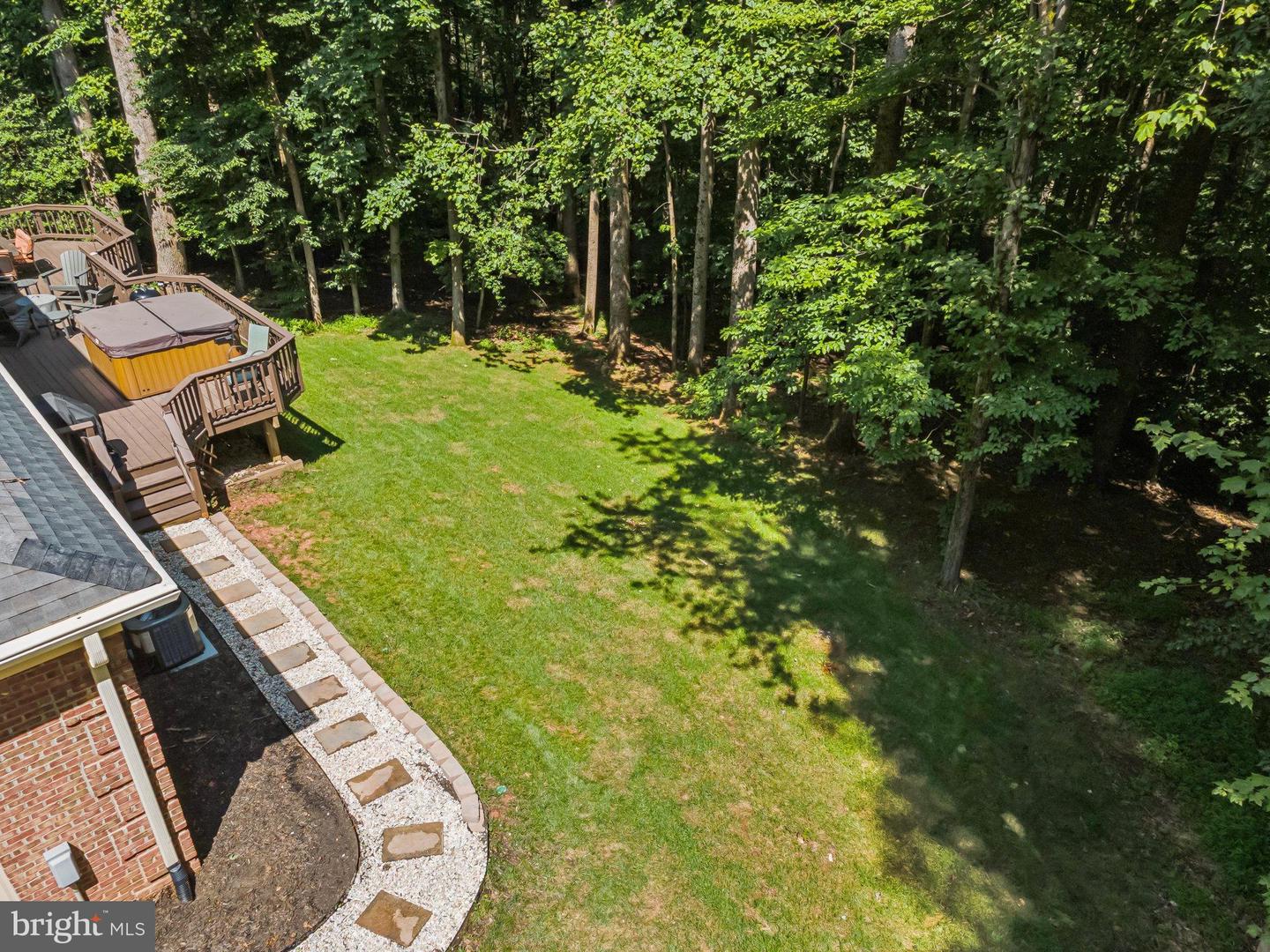 5504 W RIDGE VIEW DR, FAIRFAX, Virginia 22030, 4 Bedrooms Bedrooms, 10 Rooms Rooms,4 BathroomsBathrooms,Residential,For sale,5504 W RIDGE VIEW DR,VAFX2260722 MLS # VAFX2260722