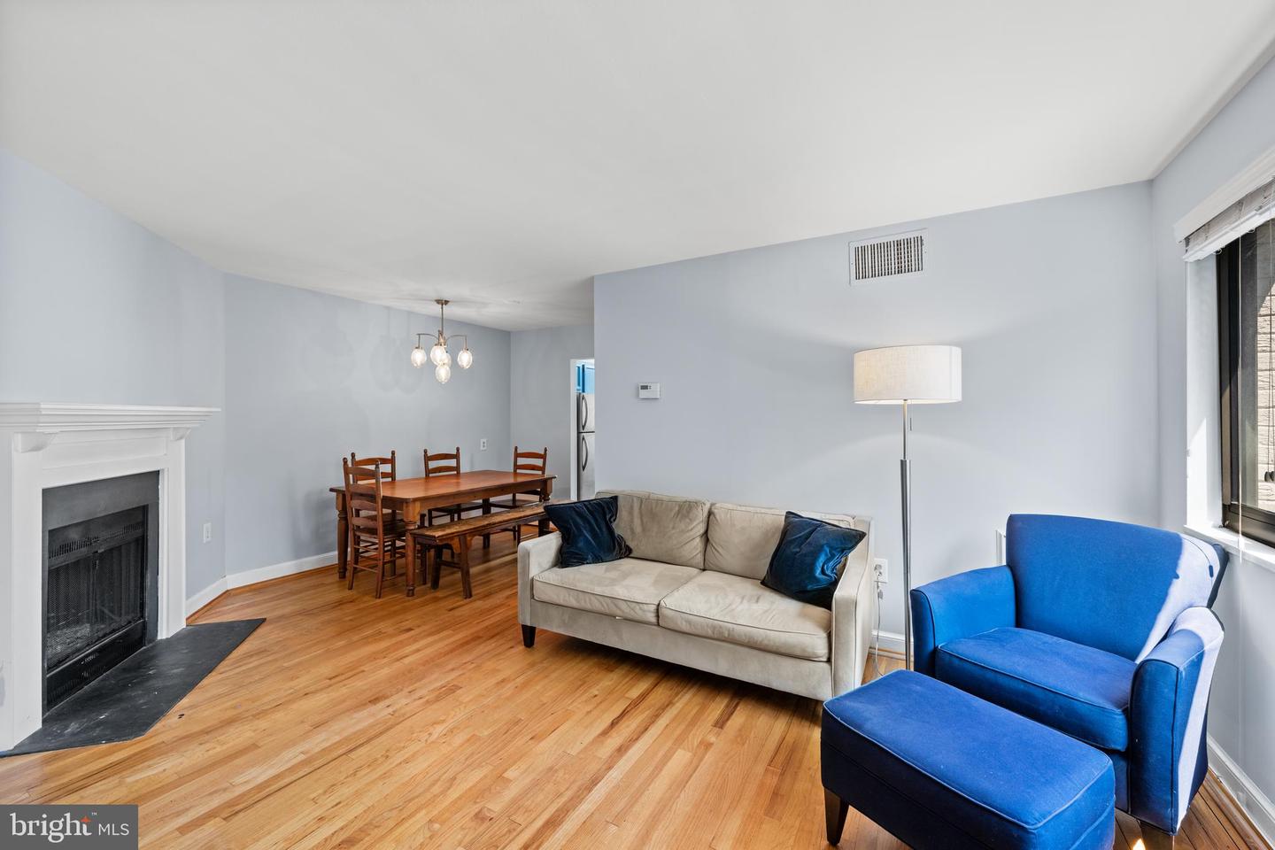 3819 DAVIS PL NW #4, WASHINGTON, District Of Columbia 20007, 1 Bedroom Bedrooms, ,1 BathroomBathrooms,Residential,For sale,3819 DAVIS PL NW #4,DCDC2214778 MLS # DCDC2214778