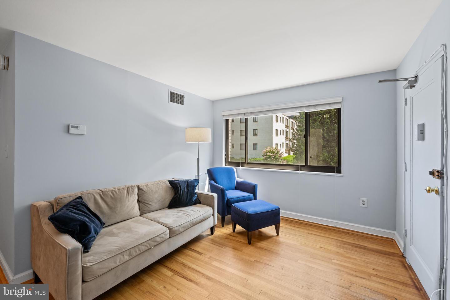 3819 DAVIS PL NW #4, WASHINGTON, District Of Columbia 20007, 1 Bedroom Bedrooms, ,1 BathroomBathrooms,Residential,For sale,3819 DAVIS PL NW #4,DCDC2214778 MLS # DCDC2214778