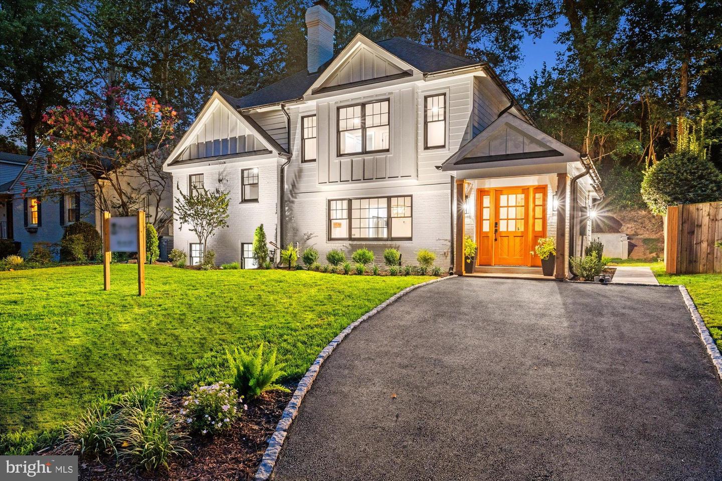 903 E TIMBER BRANCH PKWY, ALEXANDRIA, Virginia 22302, 5 Bedrooms Bedrooms, ,4 BathroomsBathrooms,Residential,For sale,903 E TIMBER BRANCH PKWY,VAAX2048514 MLS # VAAX2048514