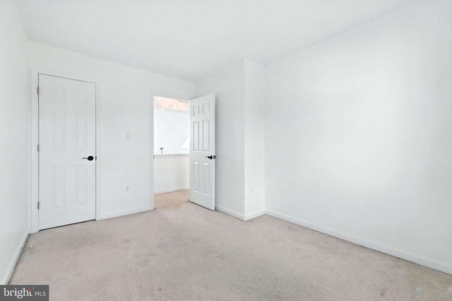 21165 HAYSHIRE CT, ASHBURN, Virginia 20147, 4 Bedrooms Bedrooms, 11 Rooms Rooms,2 BathroomsBathrooms,Residential,For sale,21165 HAYSHIRE CT,VALO2104468 MLS # VALO2104468