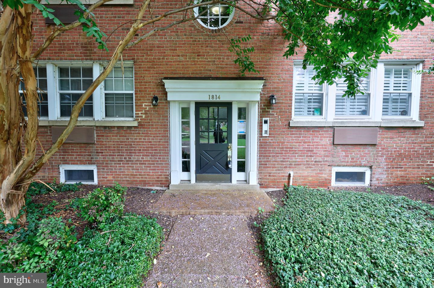 1814 W ABINGDON DR #201, ALEXANDRIA, Virginia 22314, 1 Bedroom Bedrooms, ,1 BathroomBathrooms,Residential,For sale,1814 W ABINGDON DR #201,VAAX2048554 MLS # VAAX2048554