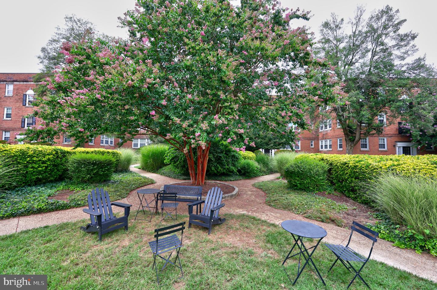 1814 W ABINGDON DR #201, ALEXANDRIA, Virginia 22314, 1 Bedroom Bedrooms, ,1 BathroomBathrooms,Residential,For sale,1814 W ABINGDON DR #201,VAAX2048554 MLS # VAAX2048554