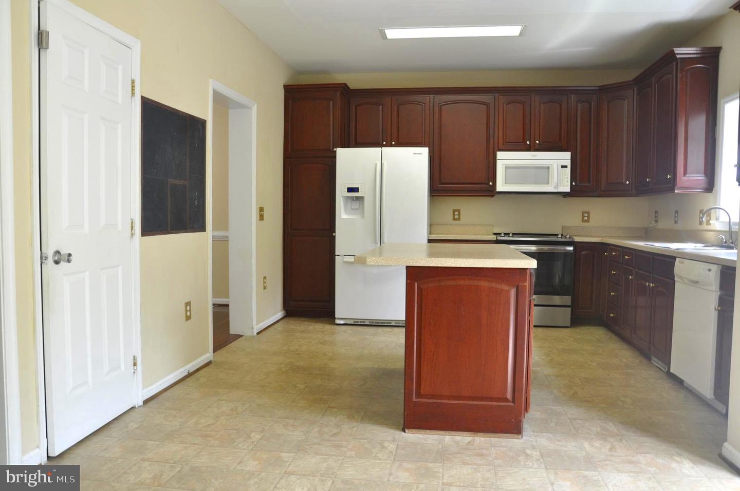 174 OLYMPIC, STAFFORD, Virginia 22554, 5 Bedrooms Bedrooms, ,3 BathroomsBathrooms,Residential,For sale,174 OLYMPIC,VAST2041790 MLS # VAST2041790