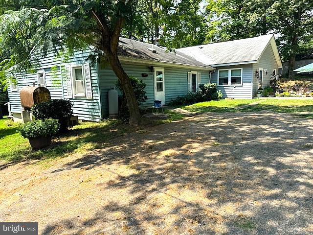 4502 FORESTBURG LN, TRIANGLE, Virginia 22172, 3 Bedrooms Bedrooms, ,2 BathroomsBathrooms,Residential,For sale,4502 FORESTBURG LN,VAPW2101434 MLS # VAPW2101434