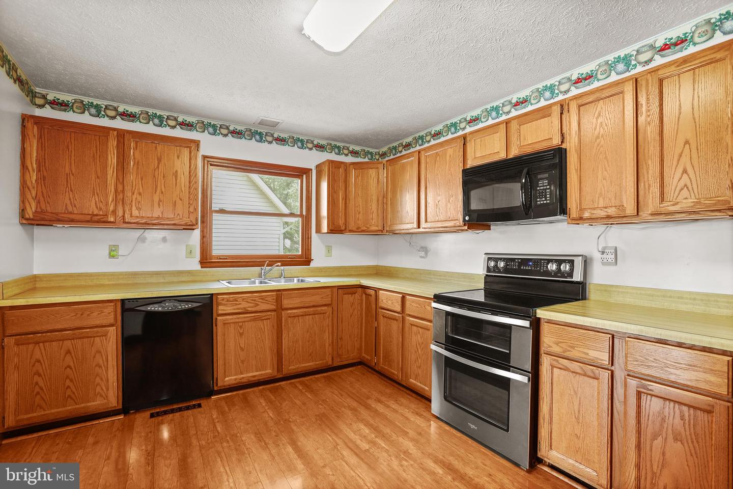 119 LARKSPUR LN, LOCUST GROVE, Virginia 22508, 3 Bedrooms Bedrooms, ,3 BathroomsBathrooms,Residential,For sale,119 LARKSPUR LN,VAOR2010482 MLS # VAOR2010482