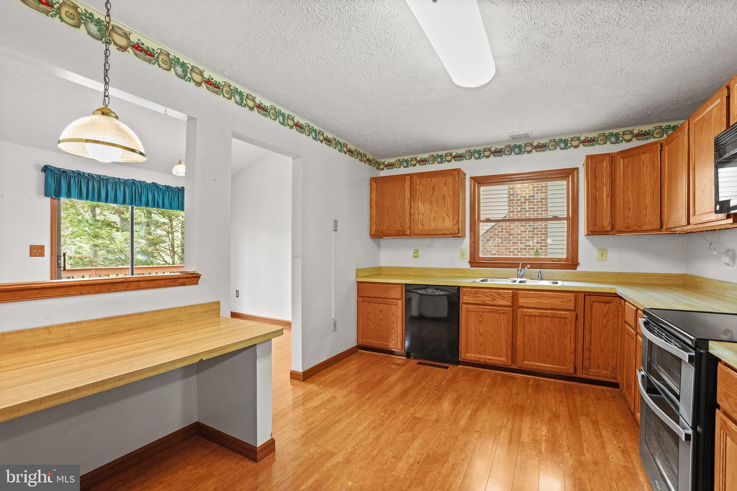 119 LARKSPUR LN, LOCUST GROVE, Virginia 22508, 3 Bedrooms Bedrooms, ,3 BathroomsBathrooms,Residential,For sale,119 LARKSPUR LN,VAOR2010482 MLS # VAOR2010482