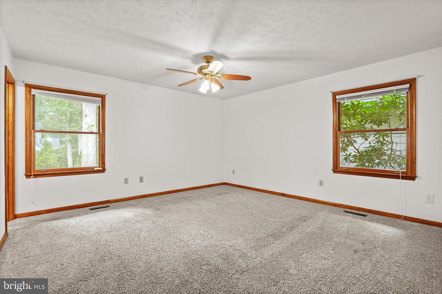 119 LARKSPUR LN, LOCUST GROVE, Virginia 22508, 3 Bedrooms Bedrooms, ,3 BathroomsBathrooms,Residential,For sale,119 LARKSPUR LN,VAOR2010482 MLS # VAOR2010482