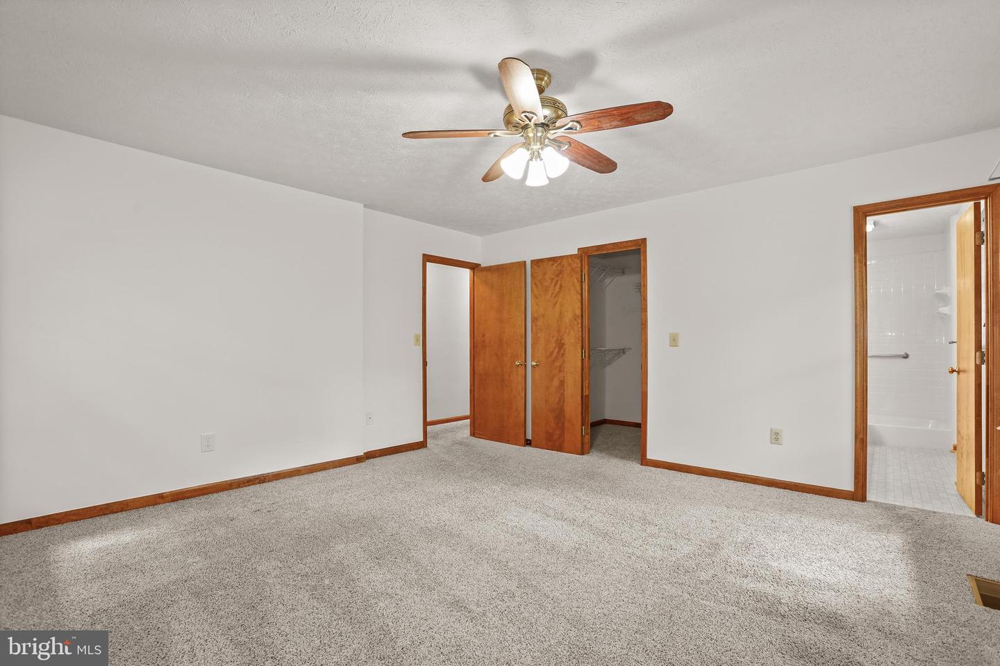 119 LARKSPUR LN, LOCUST GROVE, Virginia 22508, 3 Bedrooms Bedrooms, ,3 BathroomsBathrooms,Residential,For sale,119 LARKSPUR LN,VAOR2010482 MLS # VAOR2010482