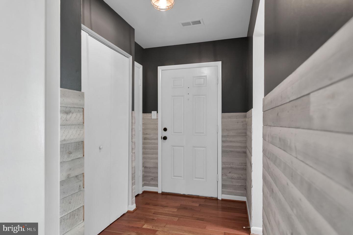 15041 CATALPA CT, WOODBRIDGE, Virginia 22193, 3 Bedrooms Bedrooms, 6 Rooms Rooms,2 BathroomsBathrooms,Residential,For sale,15041 CATALPA CT,VAPW2101450 MLS # VAPW2101450