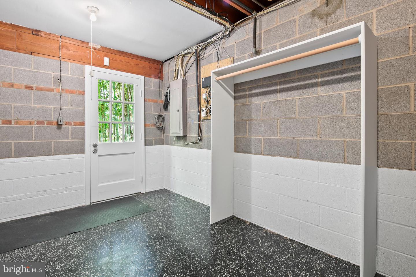 2819 LORCOM LN, ARLINGTON, Virginia 22207, 5 Bedrooms Bedrooms, ,2 BathroomsBathrooms,Residential,For sale,2819 LORCOM LN,VAAR2062260 MLS # VAAR2062260