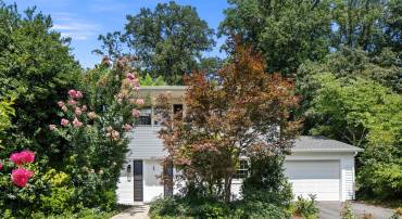 2819 LORCOM LN, ARLINGTON, Virginia 22207, 5 Bedrooms Bedrooms, ,2 BathroomsBathrooms,Residential,For sale,2819 LORCOM LN,VAAR2062260 MLS # VAAR2062260