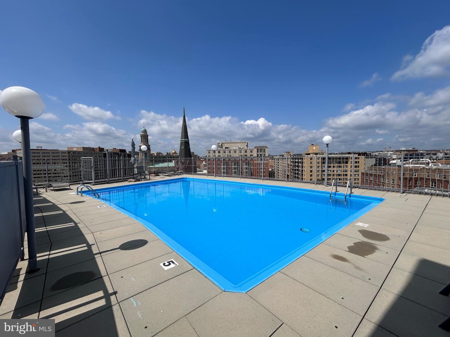 1239 VERMONT AVE NW #204, WASHINGTON, District Of Columbia 20005, 1 Bedroom Bedrooms, ,1 BathroomBathrooms,Residential,For sale,1239 VERMONT AVE NW #204,DCDC2215090 MLS # DCDC2215090
