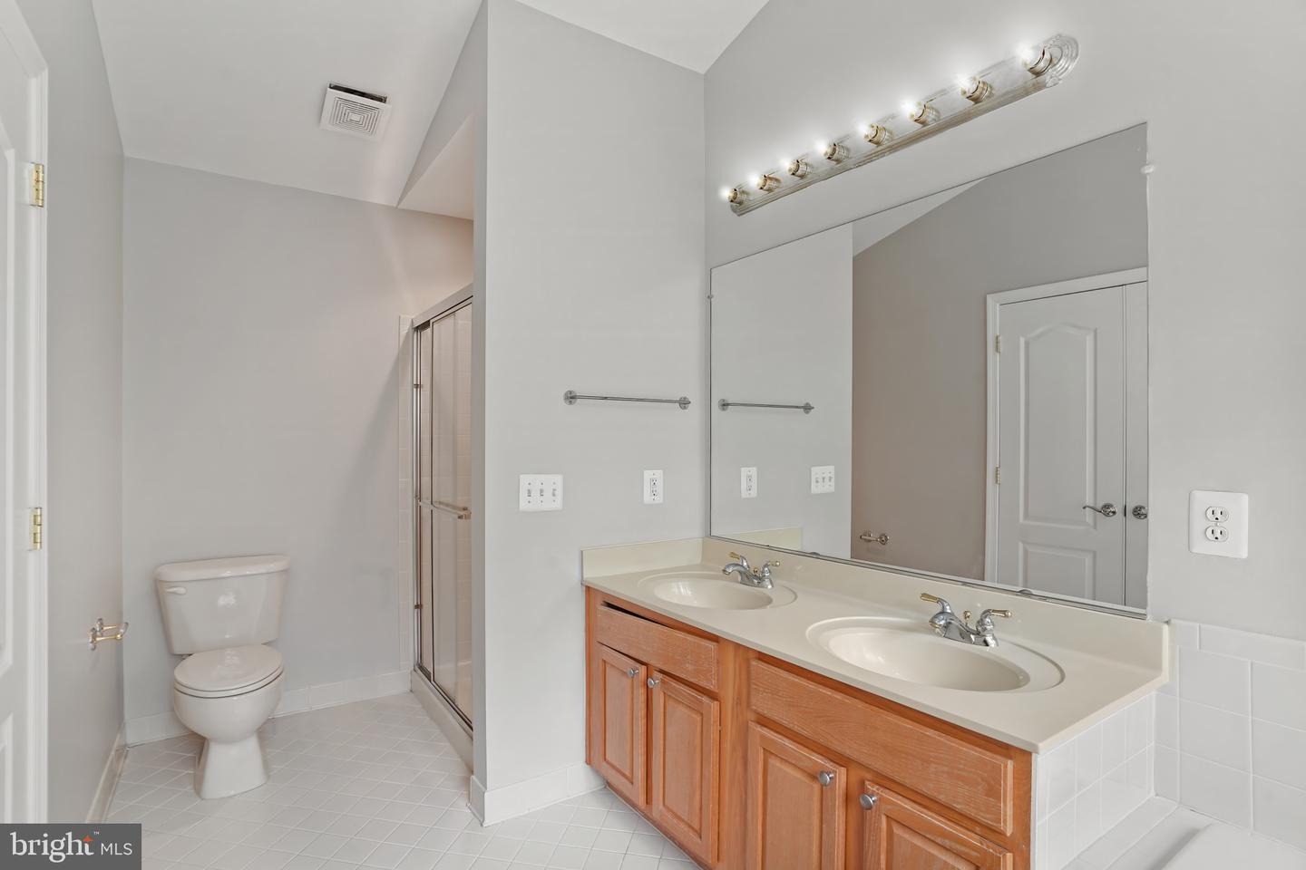 12465 BLISSFUL VALLEY DR, FAIRFAX, Virginia 22033, 4 Bedrooms Bedrooms, ,3 BathroomsBathrooms,Residential,For sale,12465 BLISSFUL VALLEY DR,VAFX2261248 MLS # VAFX2261248