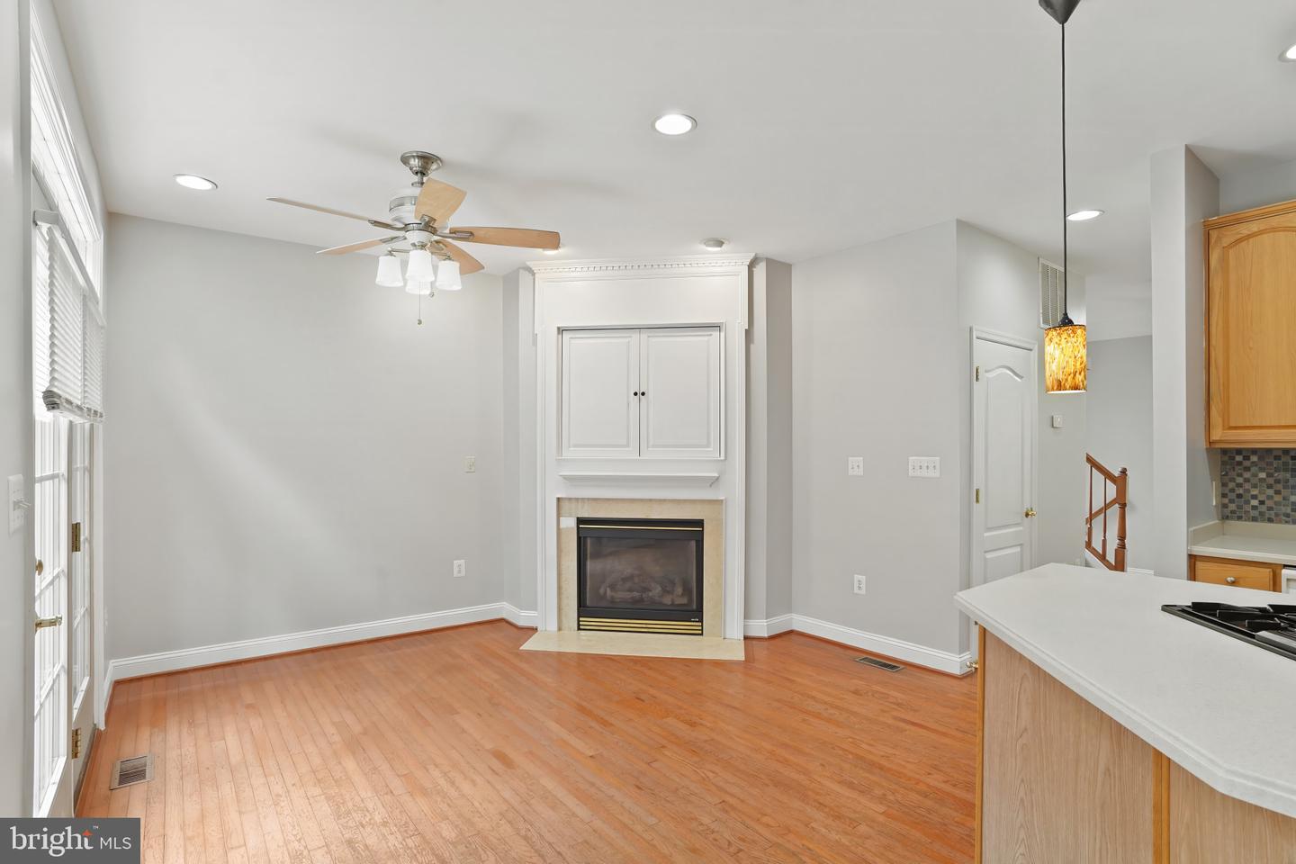 12465 BLISSFUL VALLEY DR, FAIRFAX, Virginia 22033, 4 Bedrooms Bedrooms, ,3 BathroomsBathrooms,Residential,For sale,12465 BLISSFUL VALLEY DR,VAFX2261248 MLS # VAFX2261248
