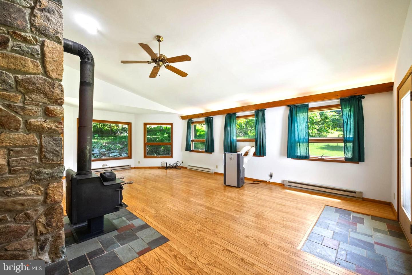 145 WEAKLEY LN, STANLEY, Virginia 22851, 3 Bedrooms Bedrooms, ,2 BathroomsBathrooms,Residential,For sale,145 WEAKLEY LN,VAPA2005266 MLS # VAPA2005266