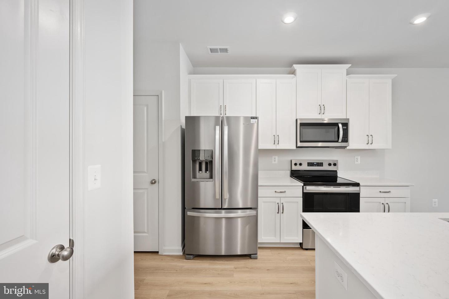 2642 NEABSCO COMMON PL, WOODBRIDGE, Virginia 22191, 2 Bedrooms Bedrooms, ,2 BathroomsBathrooms,Residential,For sale,2642 NEABSCO COMMON PL,VAPW2101466 MLS # VAPW2101466
