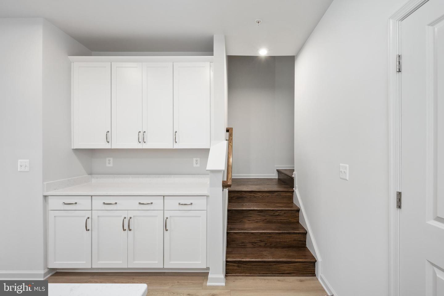 2642 NEABSCO COMMON PL, WOODBRIDGE, Virginia 22191, 2 Bedrooms Bedrooms, ,2 BathroomsBathrooms,Residential,For sale,2642 NEABSCO COMMON PL,VAPW2101466 MLS # VAPW2101466