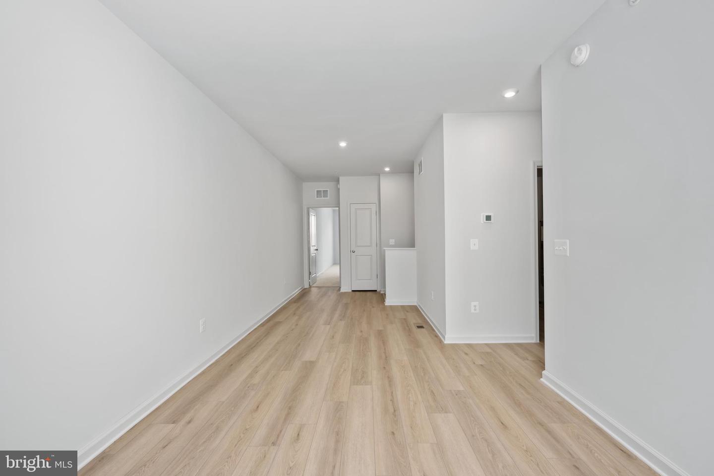 2642 NEABSCO COMMON PL, WOODBRIDGE, Virginia 22191, 2 Bedrooms Bedrooms, ,2 BathroomsBathrooms,Residential,For sale,2642 NEABSCO COMMON PL,VAPW2101466 MLS # VAPW2101466