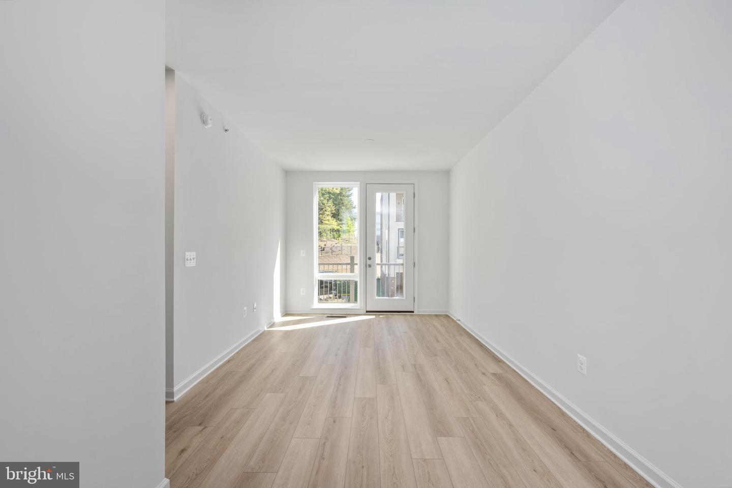 2642 NEABSCO COMMON PL, WOODBRIDGE, Virginia 22191, 2 Bedrooms Bedrooms, ,2 BathroomsBathrooms,Residential,For sale,2642 NEABSCO COMMON PL,VAPW2101466 MLS # VAPW2101466