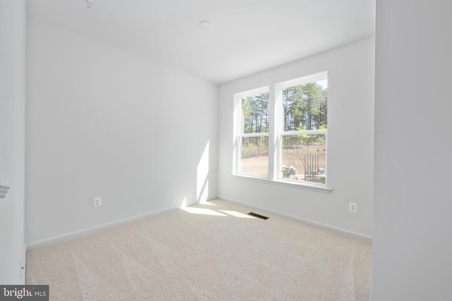 2642 NEABSCO COMMON PL, WOODBRIDGE, Virginia 22191, 2 Bedrooms Bedrooms, ,2 BathroomsBathrooms,Residential,For sale,2642 NEABSCO COMMON PL,VAPW2101466 MLS # VAPW2101466