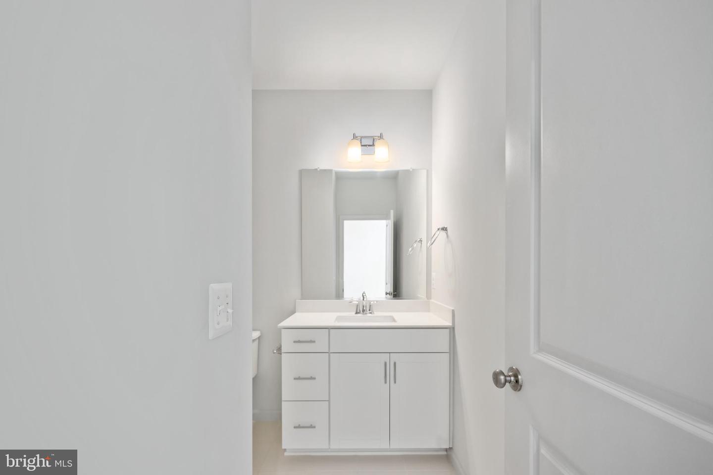 2642 NEABSCO COMMON PL, WOODBRIDGE, Virginia 22191, 2 Bedrooms Bedrooms, ,2 BathroomsBathrooms,Residential,For sale,2642 NEABSCO COMMON PL,VAPW2101466 MLS # VAPW2101466