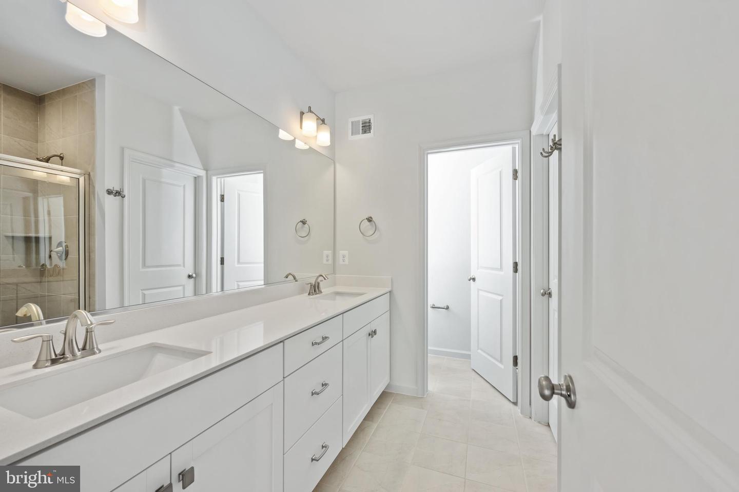 2642 NEABSCO COMMON PL, WOODBRIDGE, Virginia 22191, 2 Bedrooms Bedrooms, ,2 BathroomsBathrooms,Residential,For sale,2642 NEABSCO COMMON PL,VAPW2101466 MLS # VAPW2101466