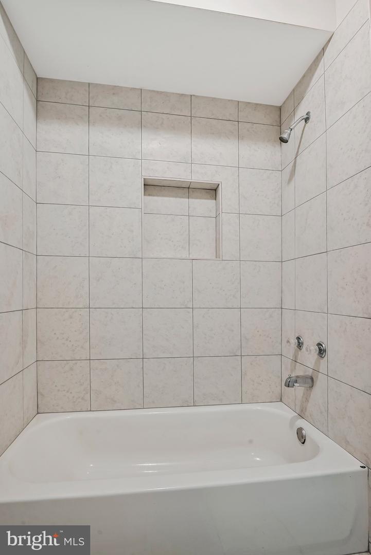 6614 QUANDER RD, ALEXANDRIA, Virginia 22307, 6 Bedrooms Bedrooms, ,5 BathroomsBathrooms,Residential,For sale,6614 QUANDER RD,VAFX2261296 MLS # VAFX2261296