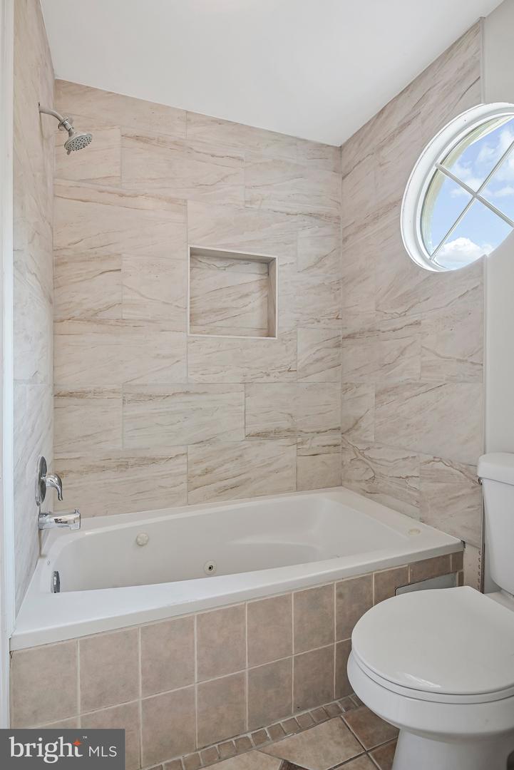 6614 QUANDER RD, ALEXANDRIA, Virginia 22307, 6 Bedrooms Bedrooms, ,5 BathroomsBathrooms,Residential,For sale,6614 QUANDER RD,VAFX2261296 MLS # VAFX2261296