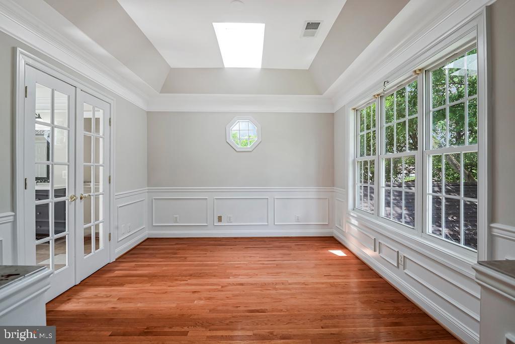 6614 QUANDER RD, ALEXANDRIA, Virginia 22307, 6 Bedrooms Bedrooms, ,5 BathroomsBathrooms,Residential,For sale,6614 QUANDER RD,VAFX2261296 MLS # VAFX2261296